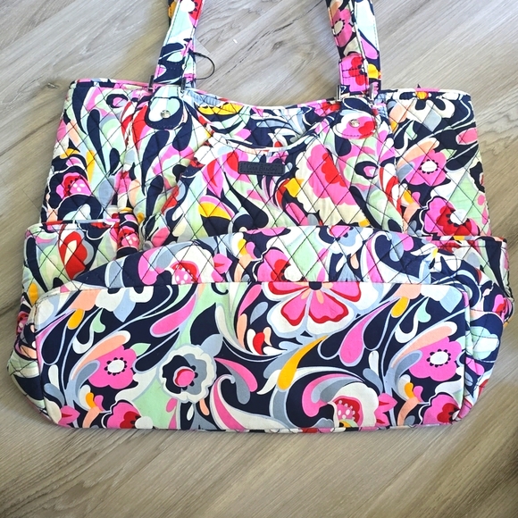 Vera Bradley - Picture 1 of 2